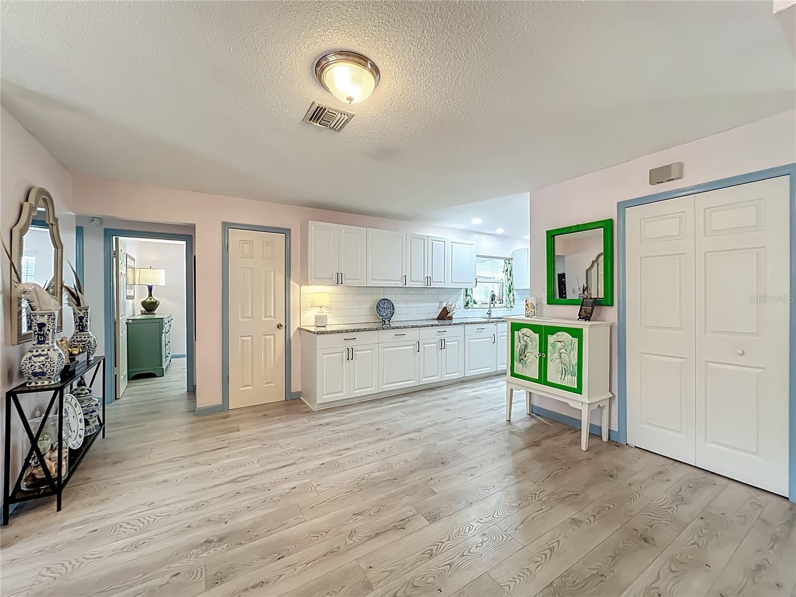 Image 22 of 55 For 3443 Arnel Drive