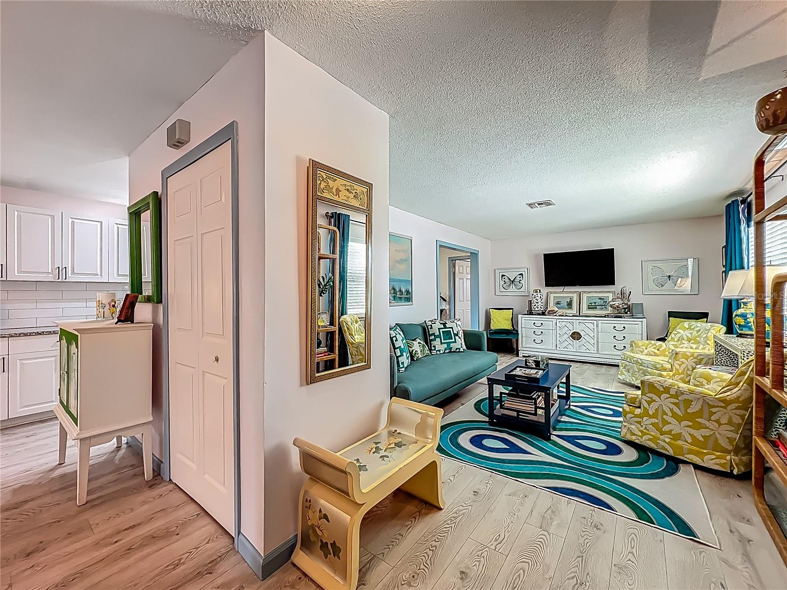 Image 8 of 55 For 3443 Arnel Drive