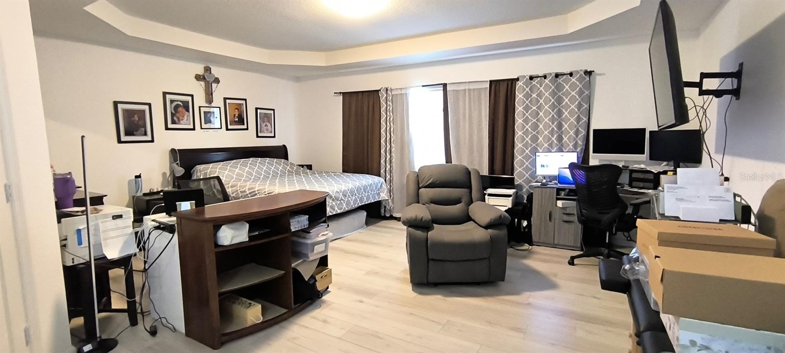 Image 12 of 30 For 8674 Abbotsbury Drive