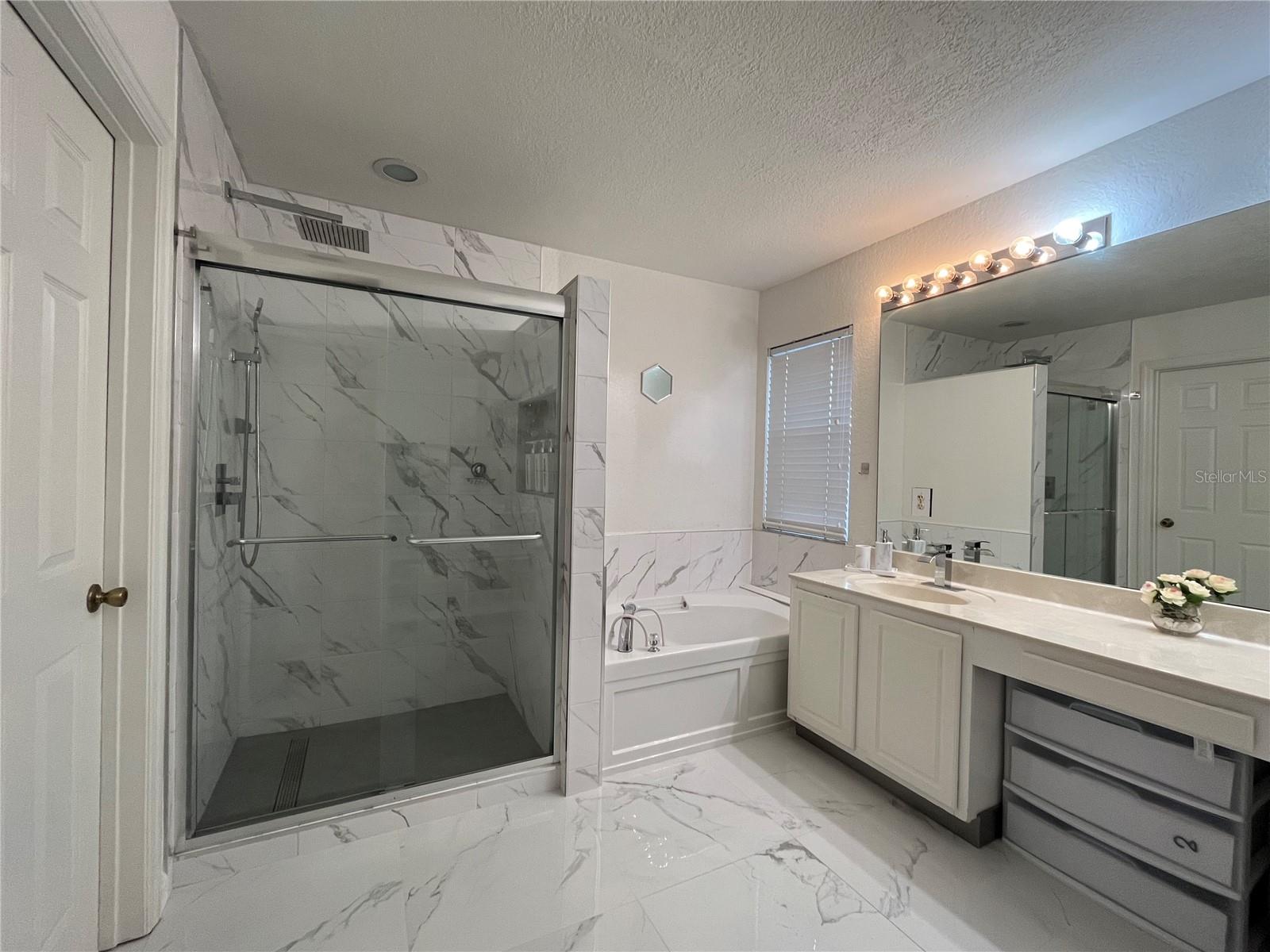 Image 13 of 30 For 8674 Abbotsbury Drive