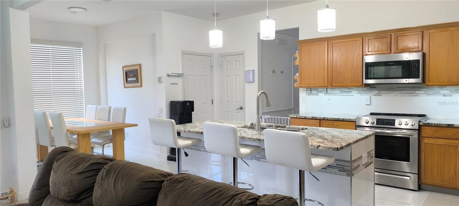 Image 3 of 30 For 8674 Abbotsbury Drive