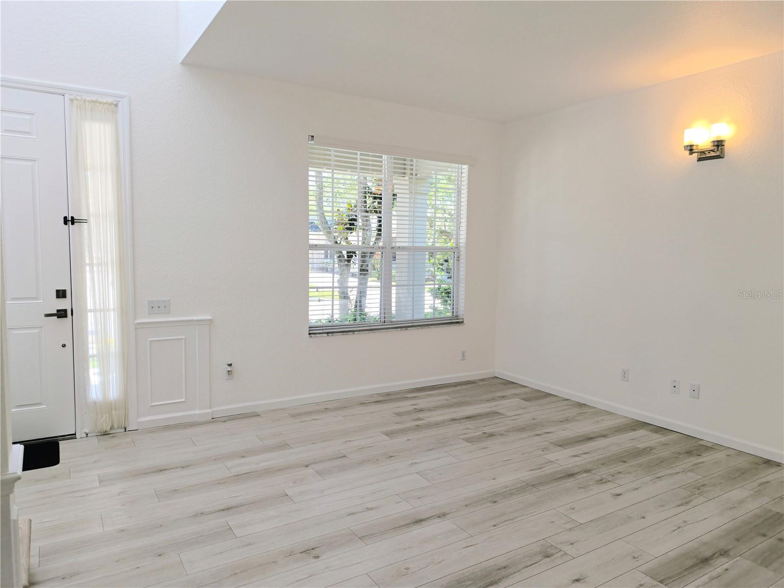 Image 31 of 50 For 8674 Abbotsbury Drive
