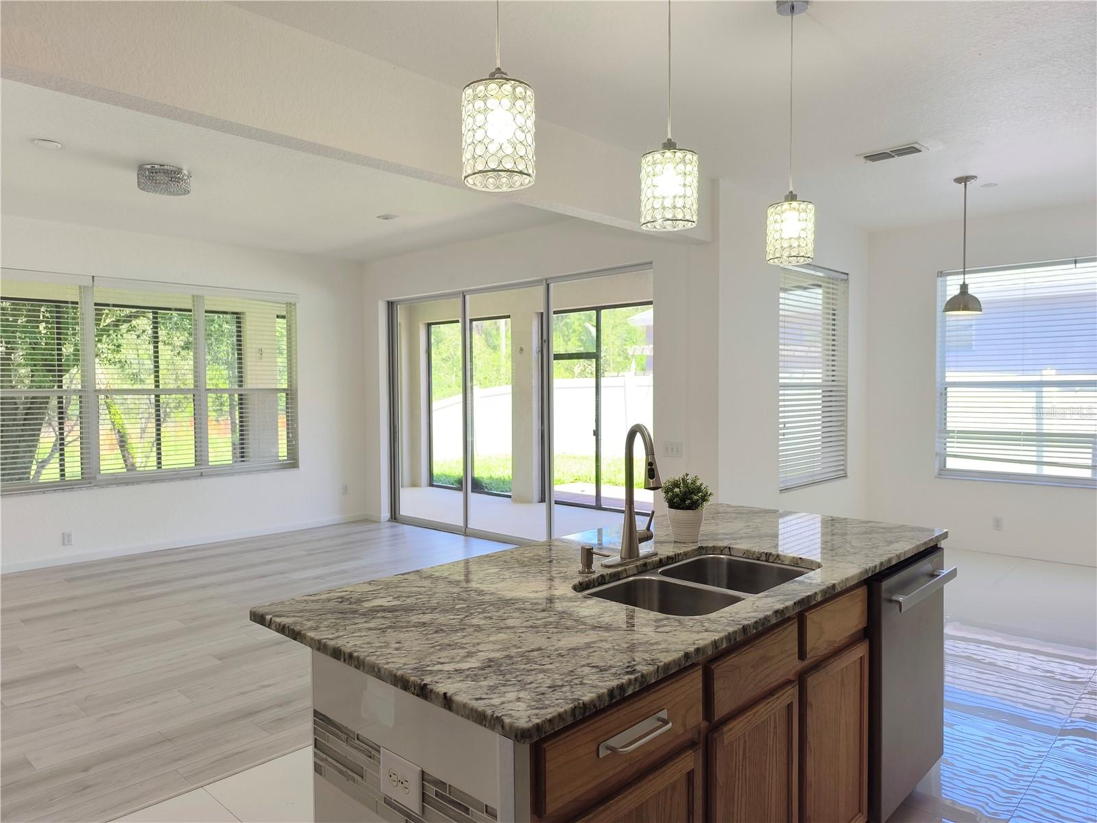 Image 39 of 50 For 8674 Abbotsbury Drive