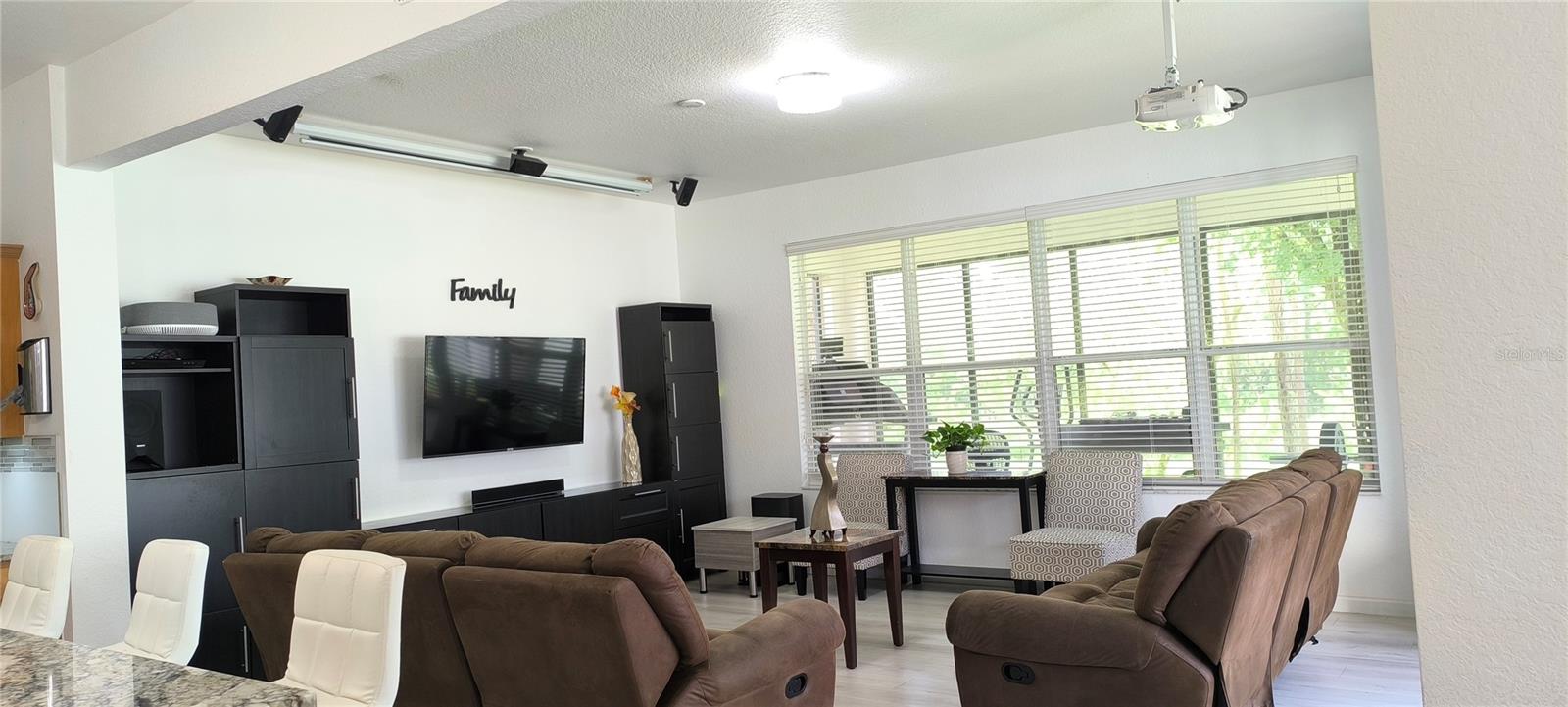 Image 8 of 30 For 8674 Abbotsbury Drive