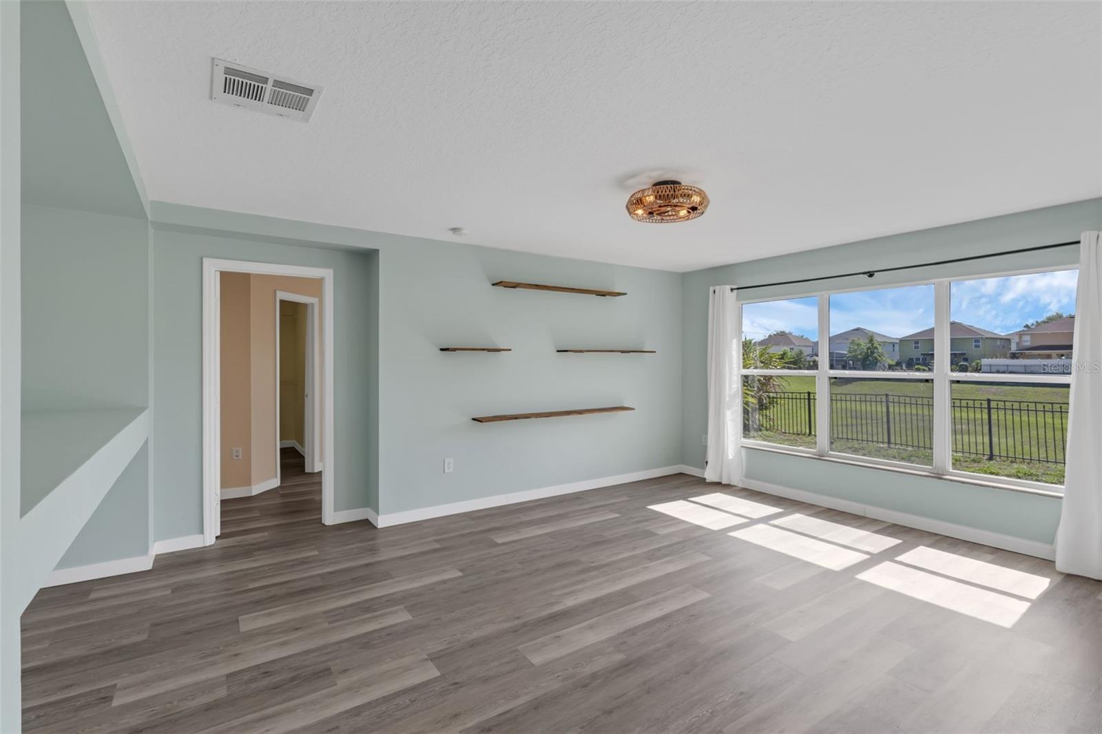 Image 10 of 53 For 126 San Carlo Road