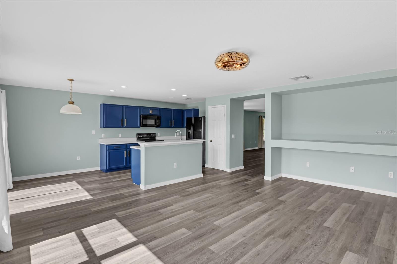 Image 11 of 53 For 126 San Carlo Road