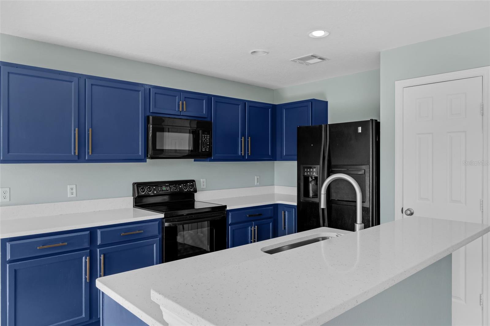 Image 14 of 53 For 126 San Carlo Road