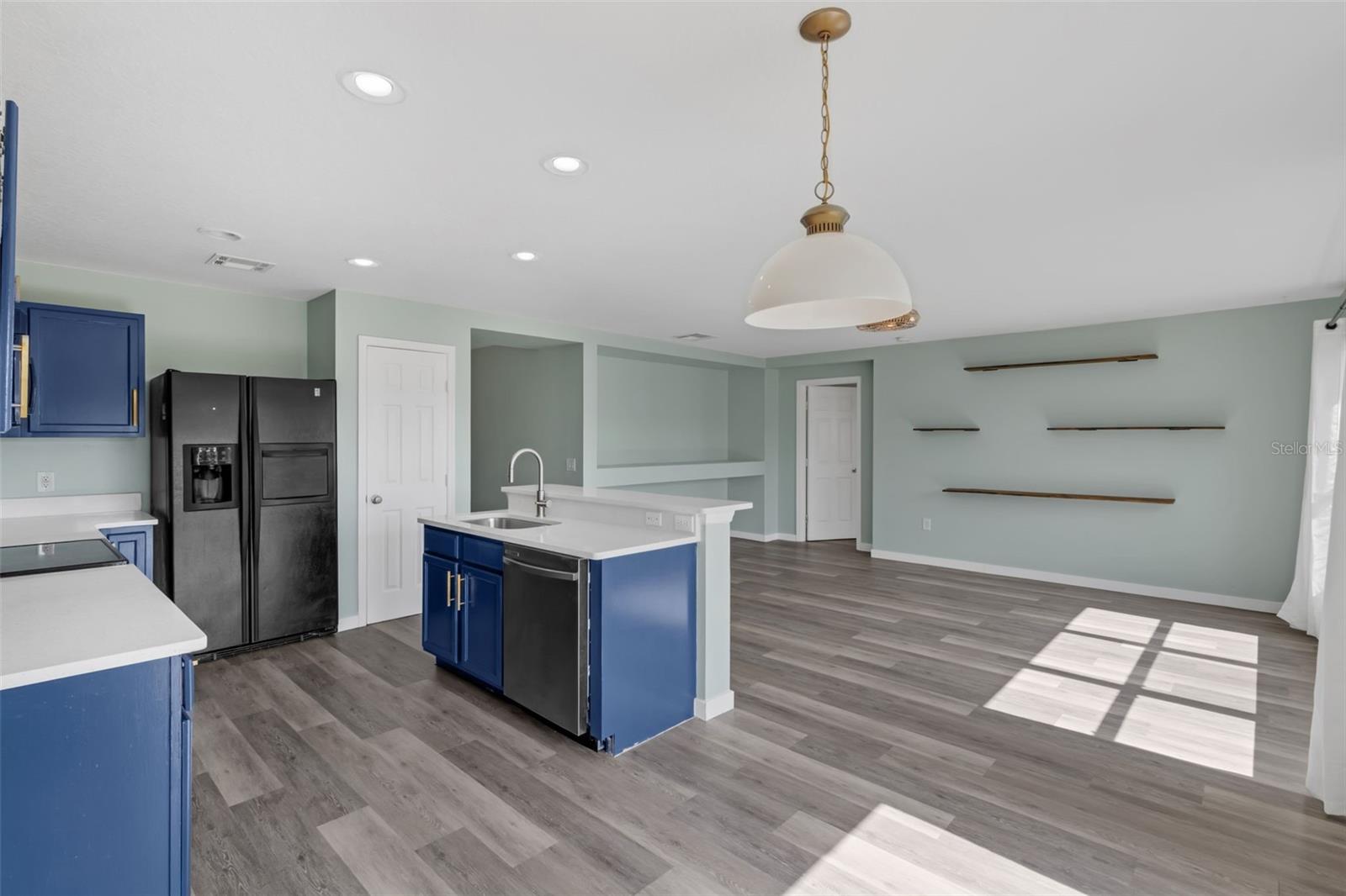 Image 19 of 53 For 126 San Carlo Road