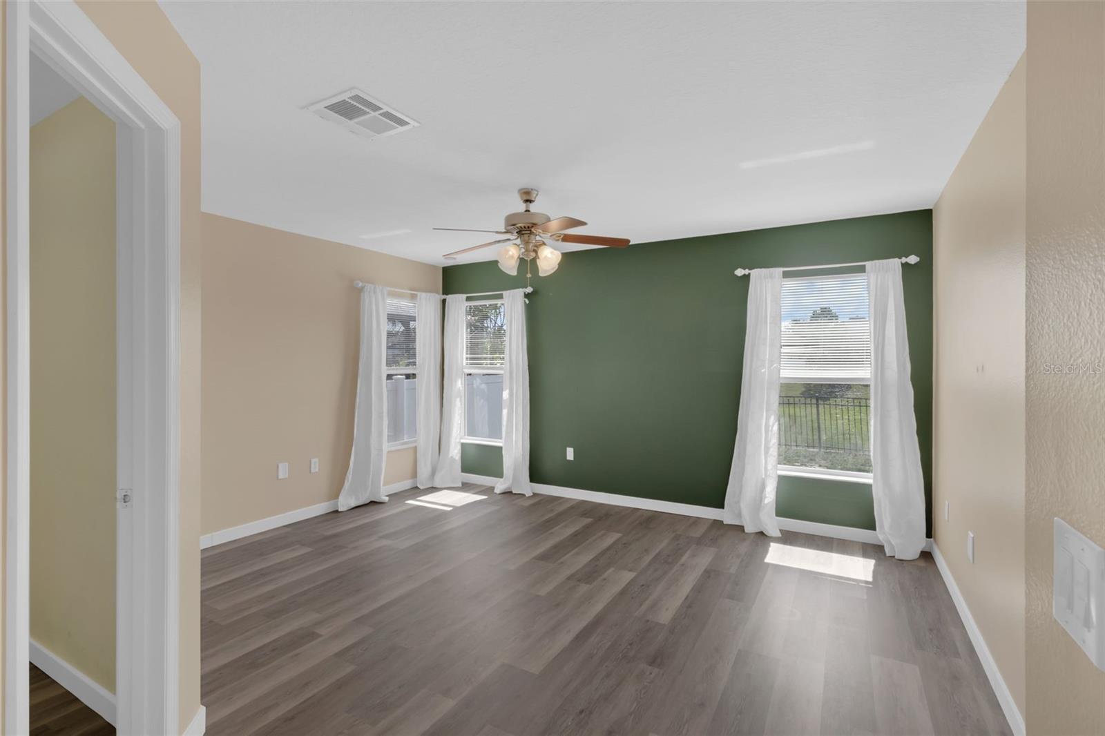 Image 29 of 53 For 126 San Carlo Road