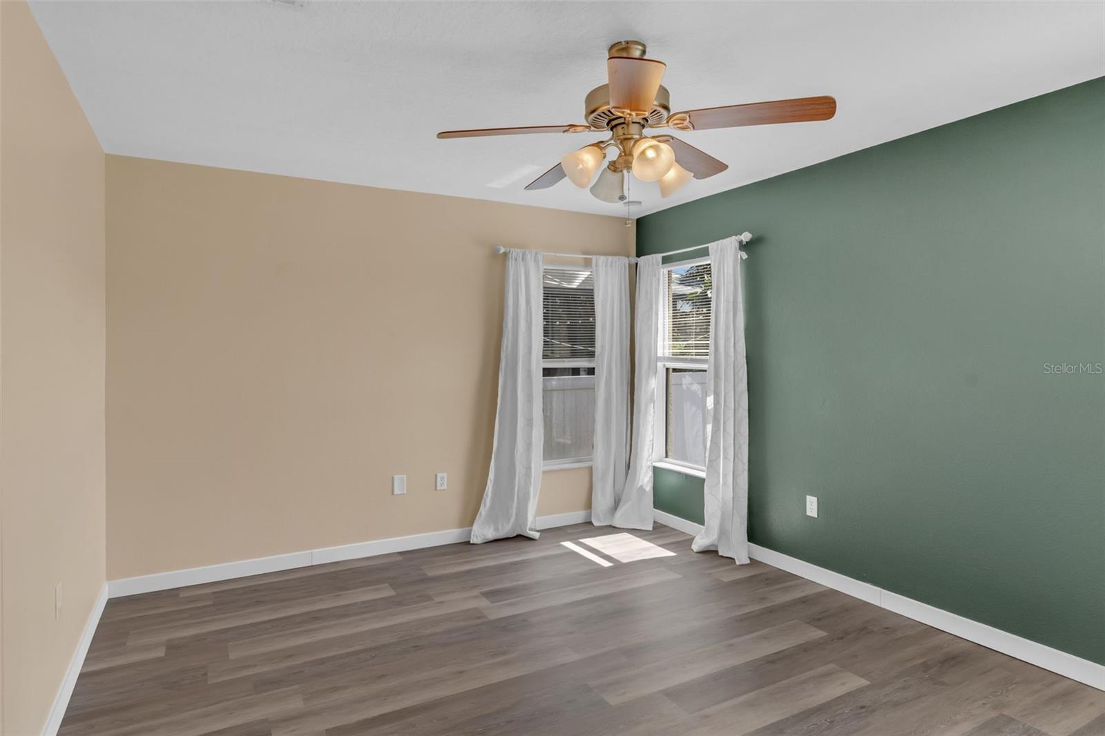 Image 30 of 53 For 126 San Carlo Road