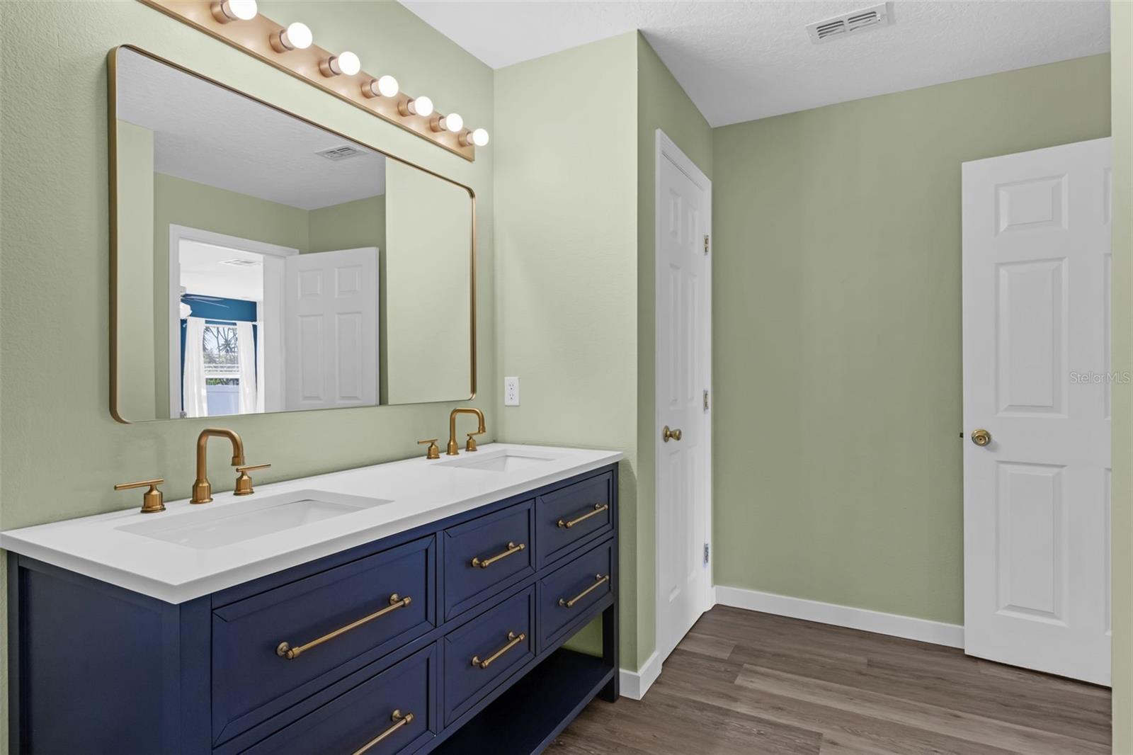 Image 35 of 53 For 126 San Carlo Road