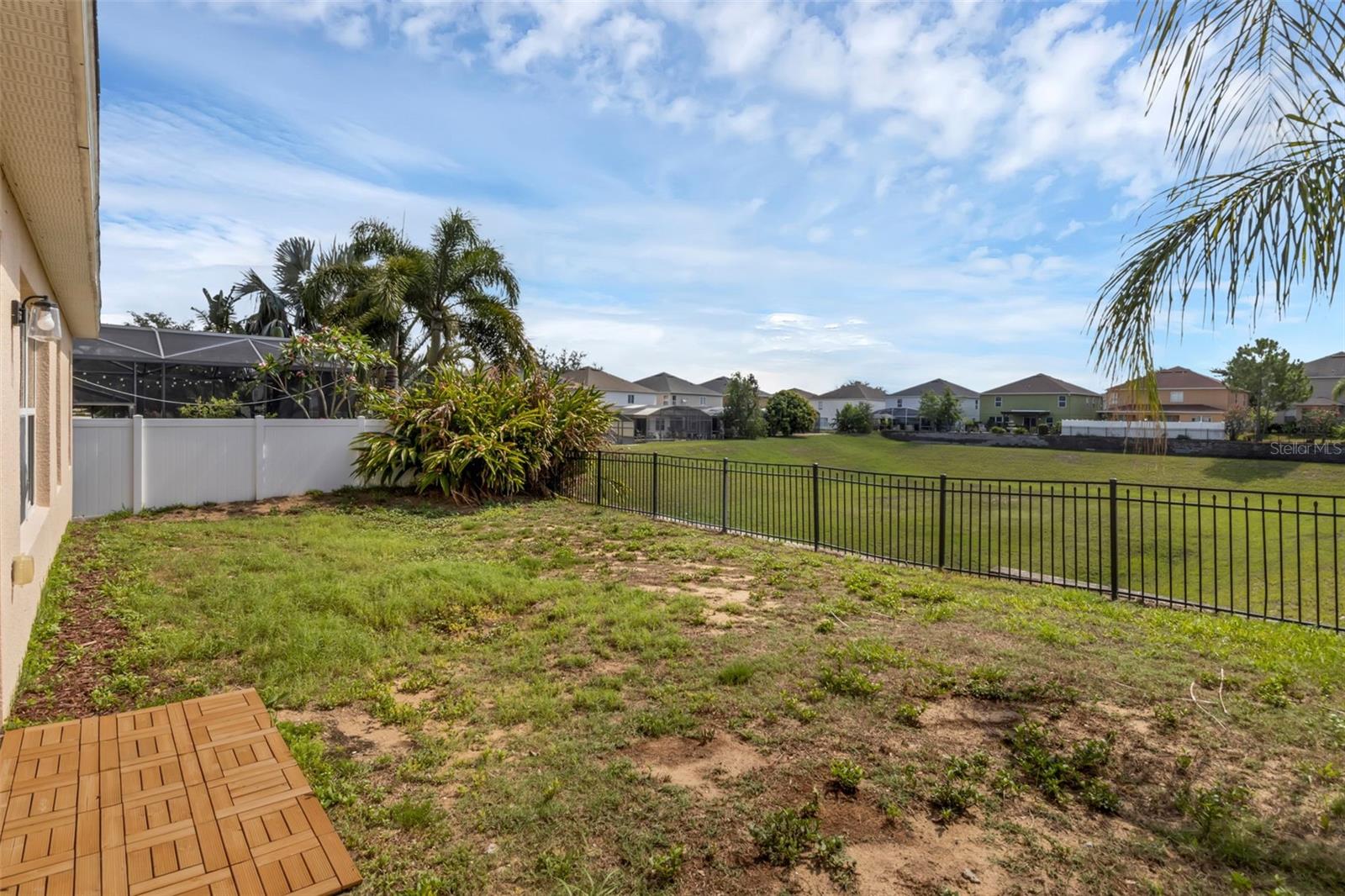 Image 37 of 53 For 126 San Carlo Road