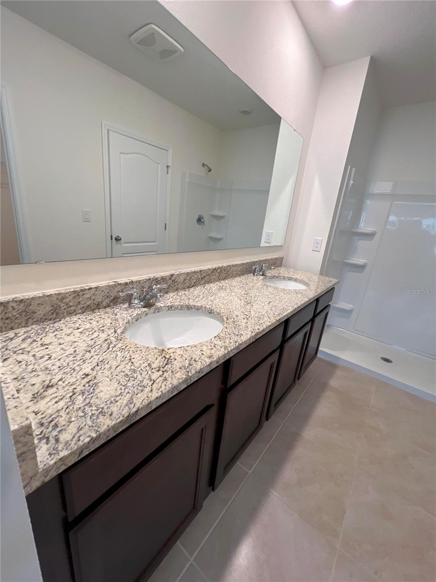 Image 12 of 17 For 3556 Sungrove Circle