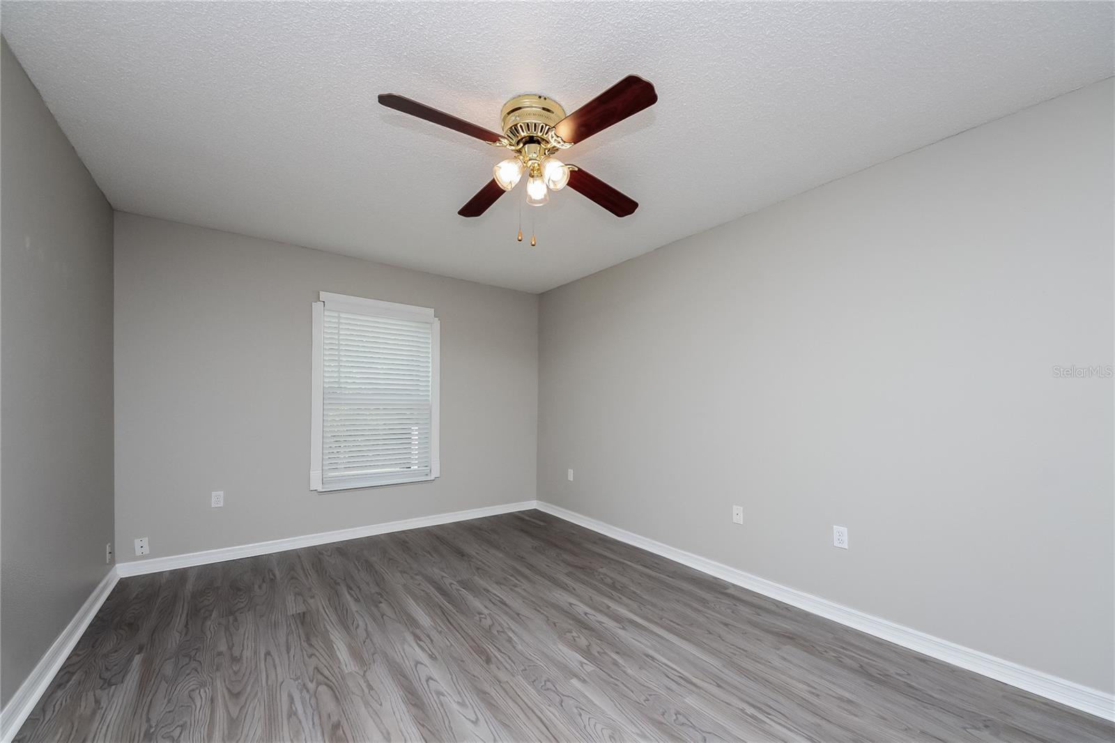 Image 9 of 16 For 2406 Askey Court