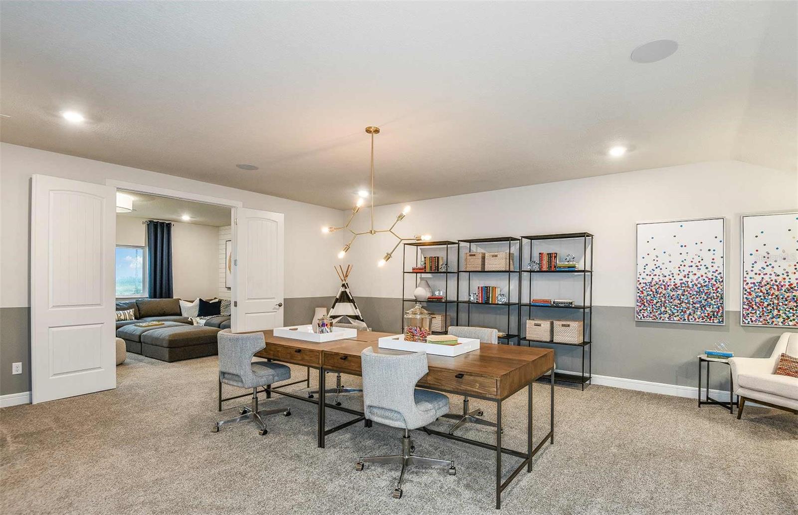 Image 22 of 27 For 16352 Crown Top Drive