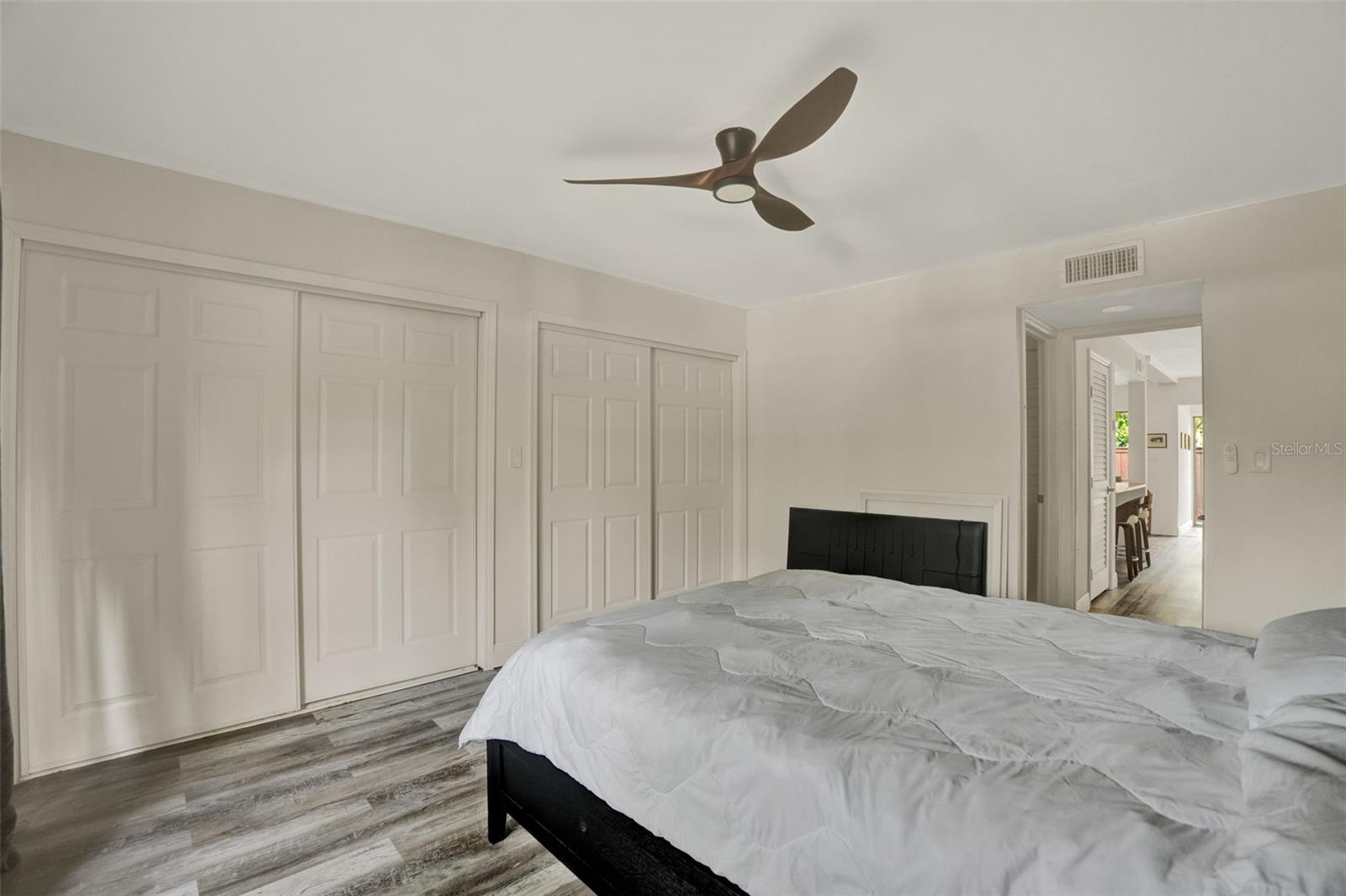 Image 21 of 47 For 109 Crown Oaks Way 109