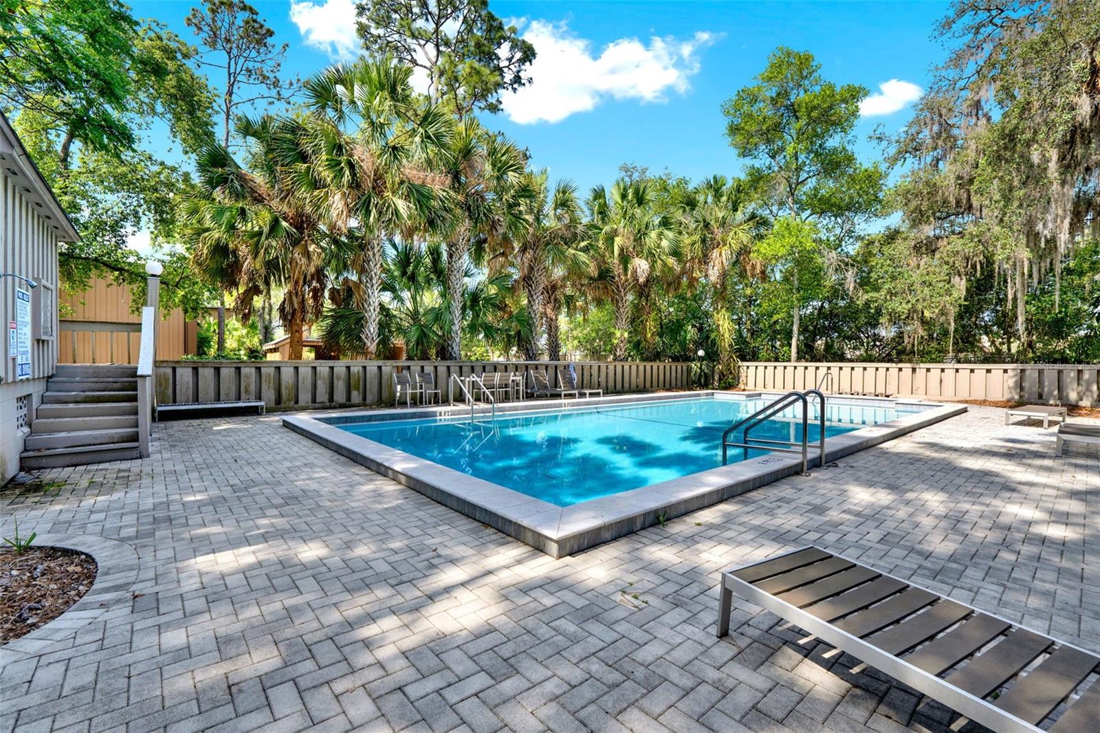 Image 26 of 47 For 109 Crown Oaks Way 109