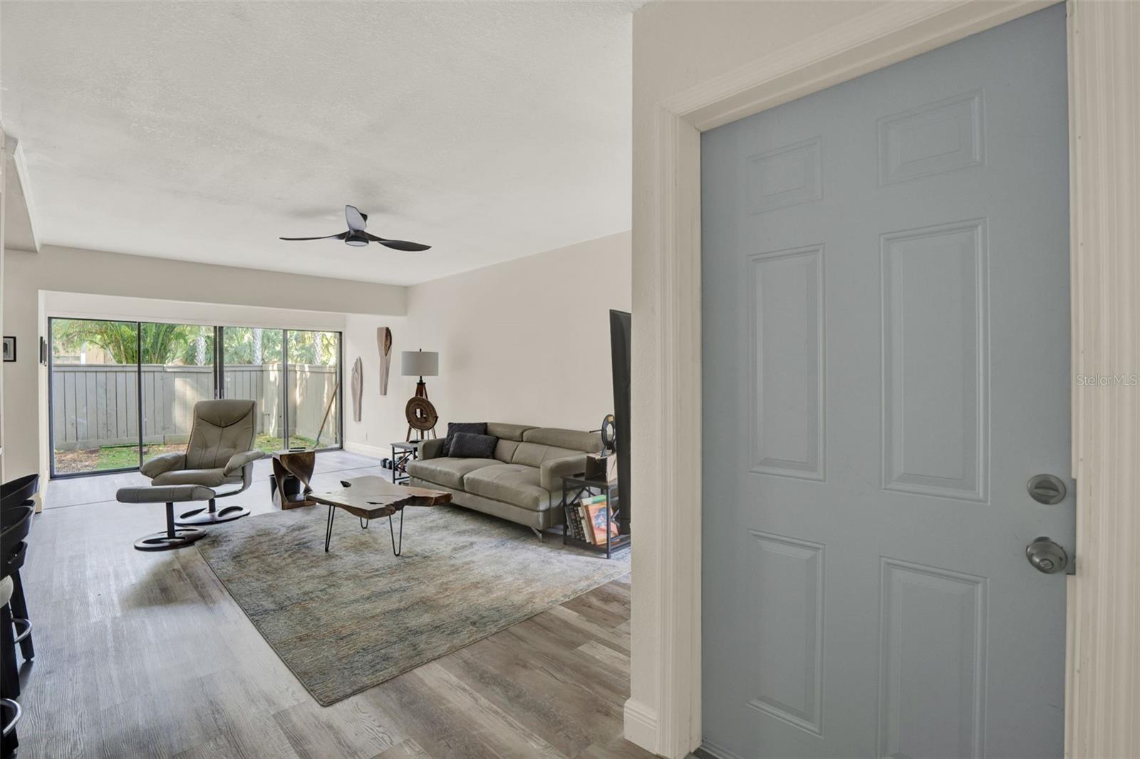 Image 6 of 47 For 109 Crown Oaks Way 109