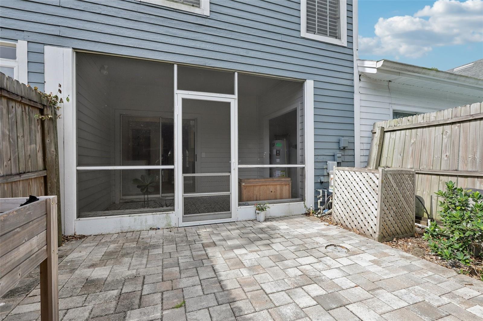 Image 37 of 42 For 2731 Penzance Street