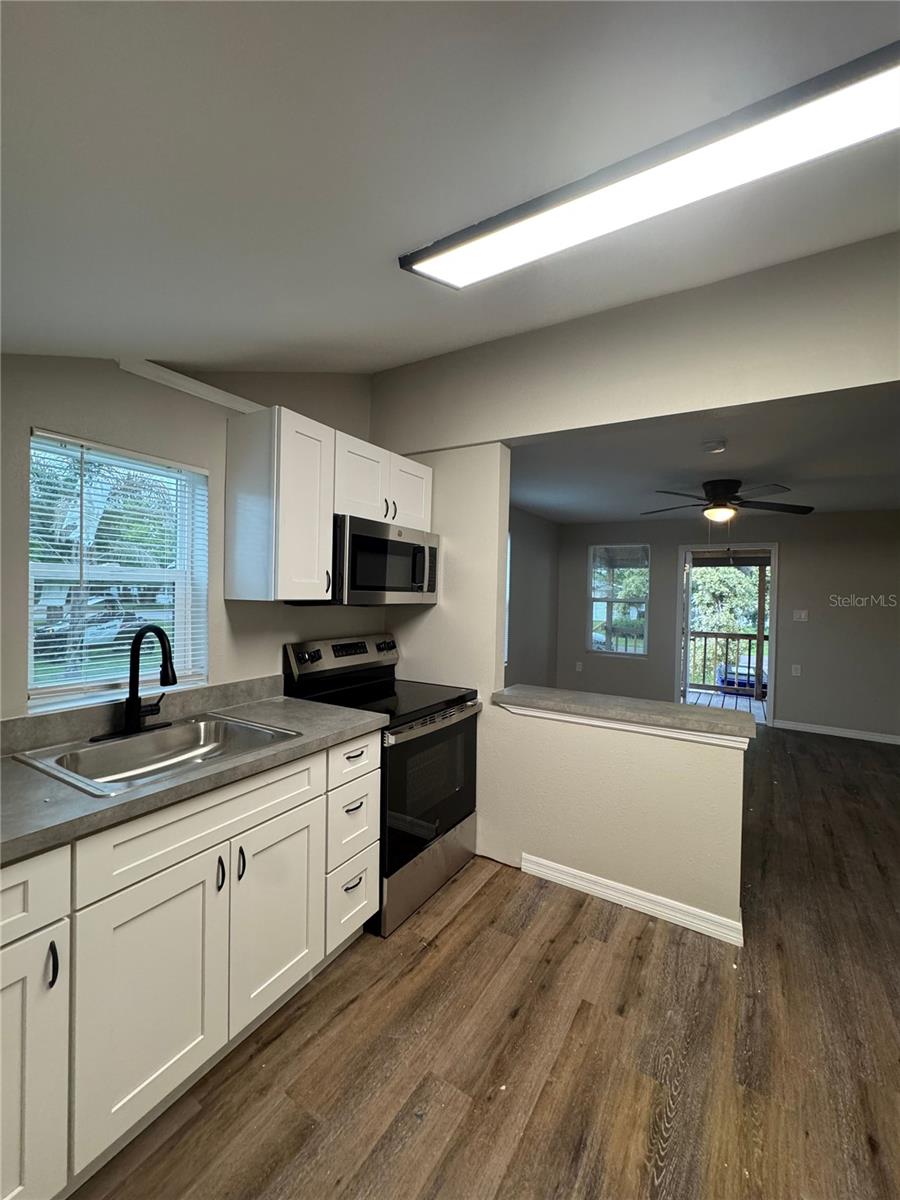 Image 10 of 16 For 1512 7th Street
