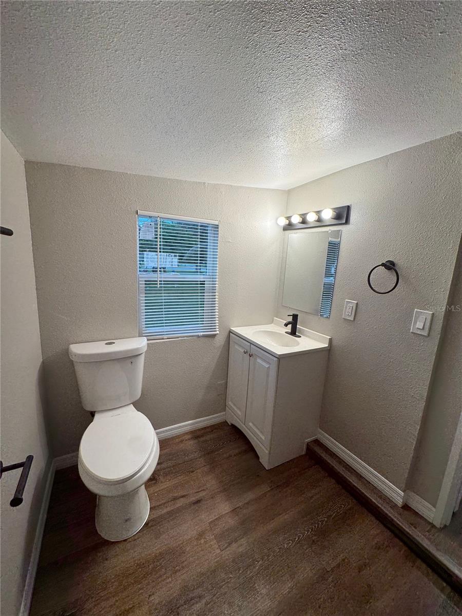 Image 5 of 16 For 1512 7th Street