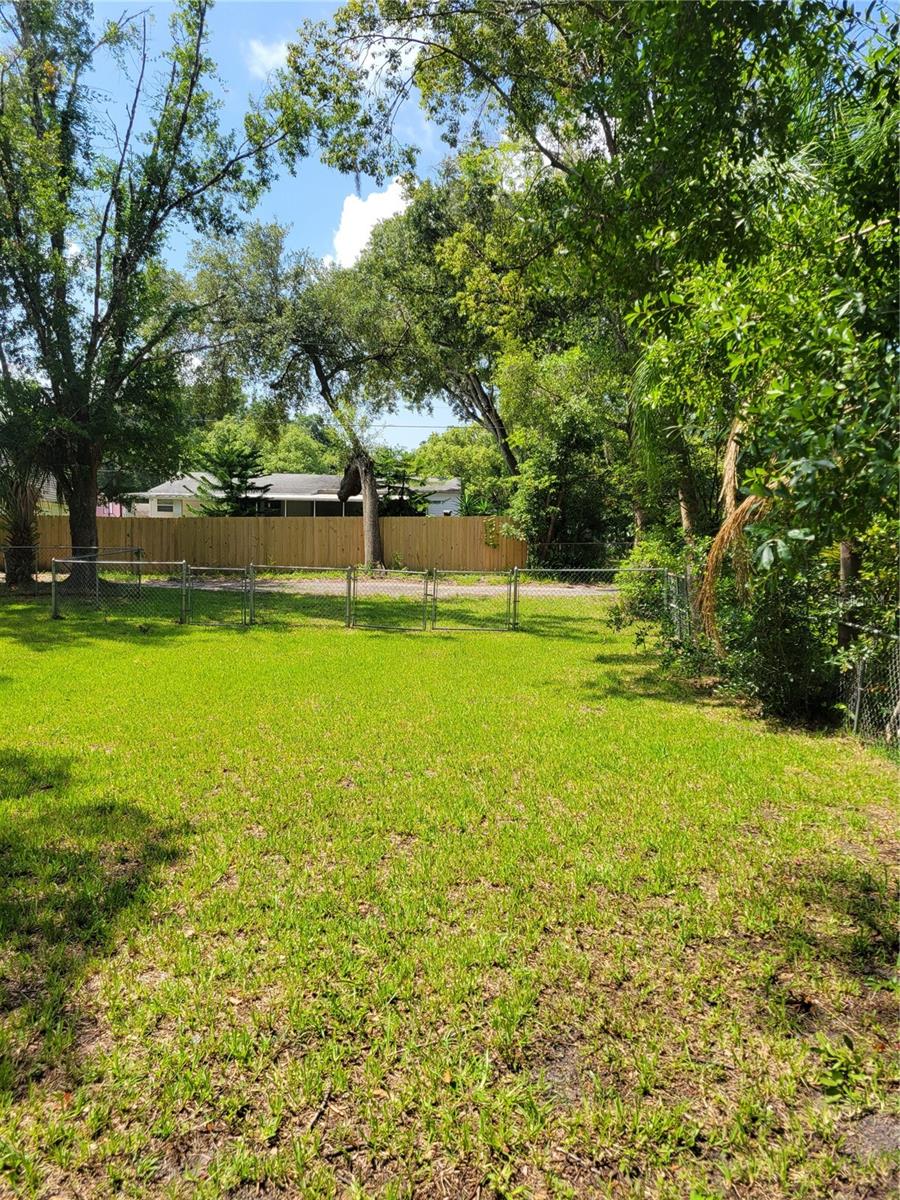 Image 19 of 21 For 825 Rosalia Drive