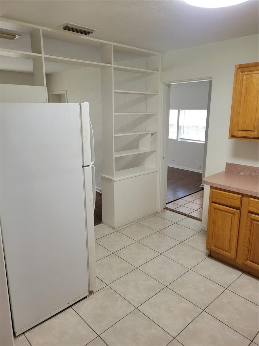 Image 3 of 21 For 825 Rosalia Drive