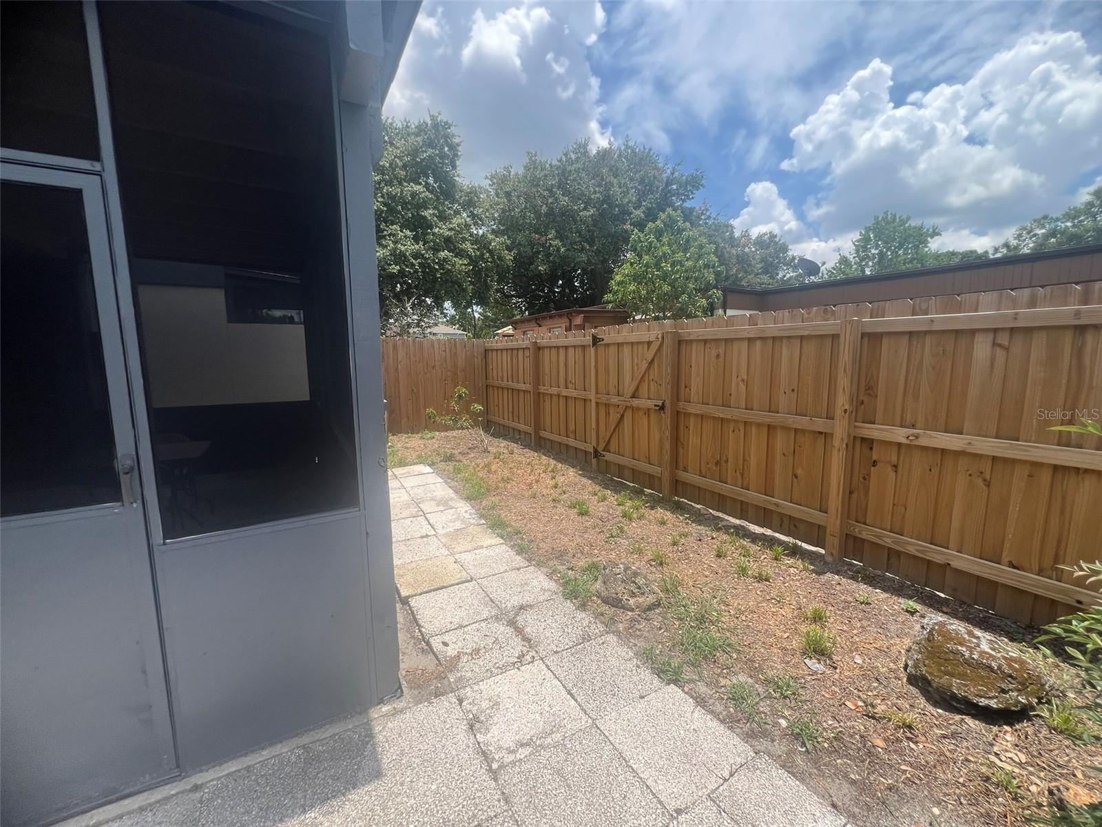 Image 16 of 22 For 2426 Windward Way