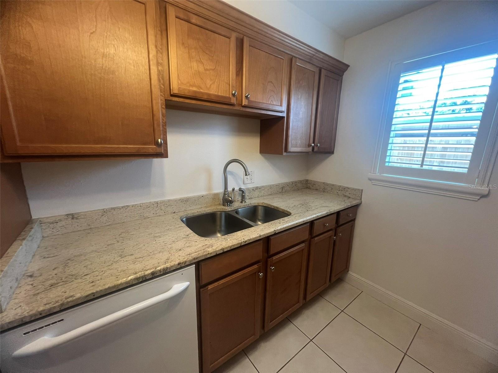 Image 4 of 22 For 2426 Windward Way