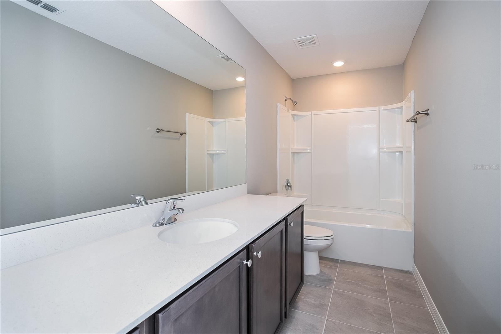 Image 13 of 16 For 379 Camellia Court