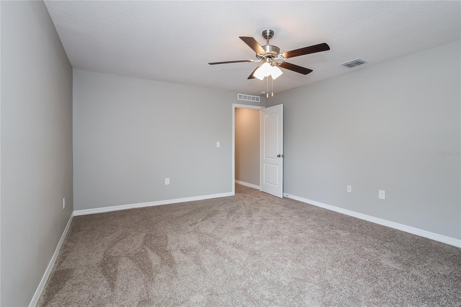 Image 6 of 16 For 379 Camellia Court