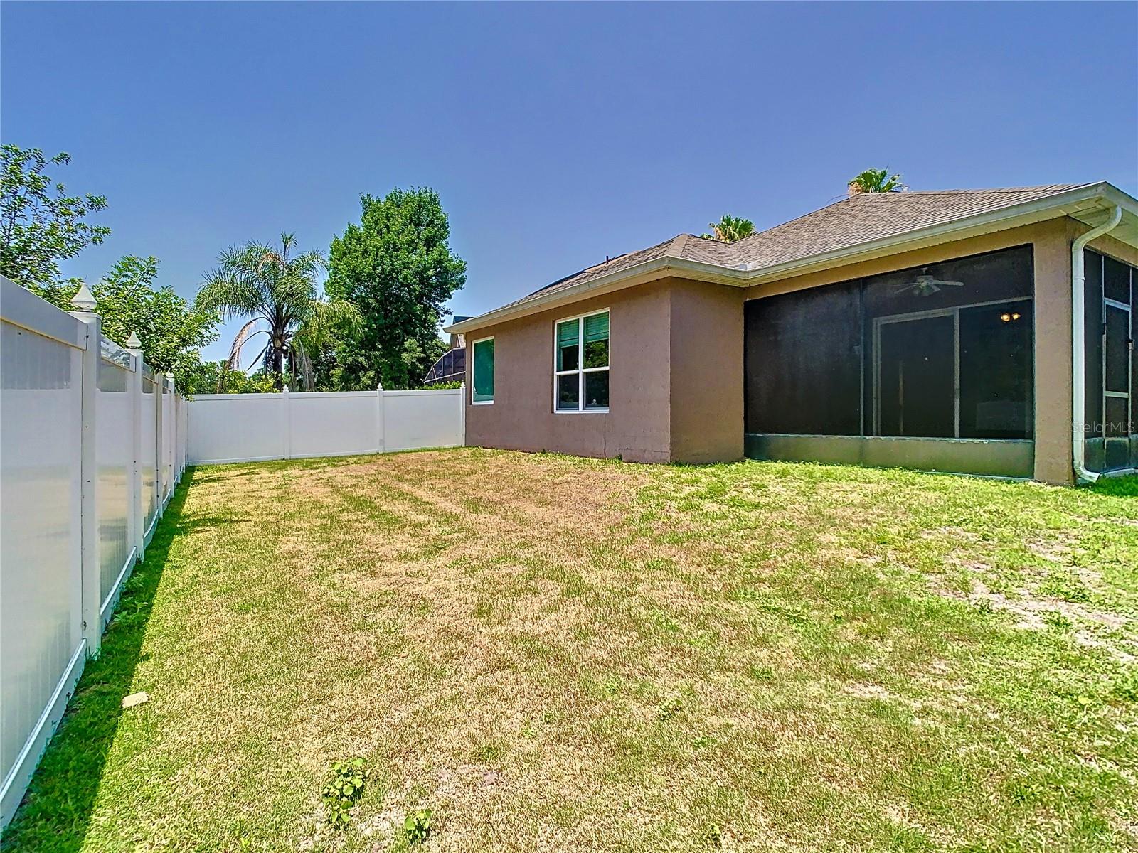 Image 13 of 76 For 6843 Cherry Grove Circle