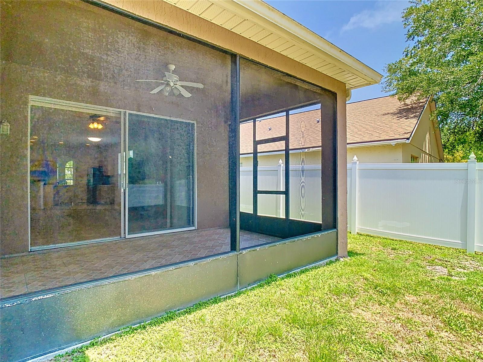 Image 19 of 76 For 6843 Cherry Grove Circle