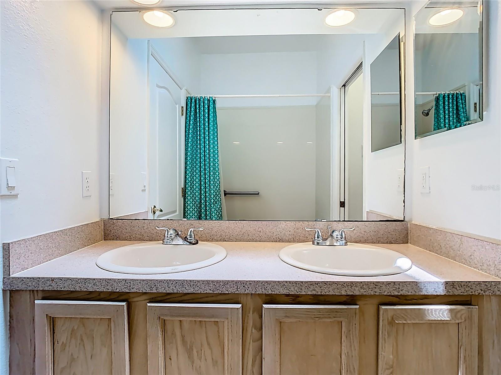 Image 34 of 76 For 6843 Cherry Grove Circle