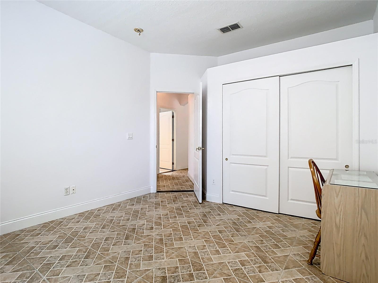 Image 46 of 76 For 6843 Cherry Grove Circle