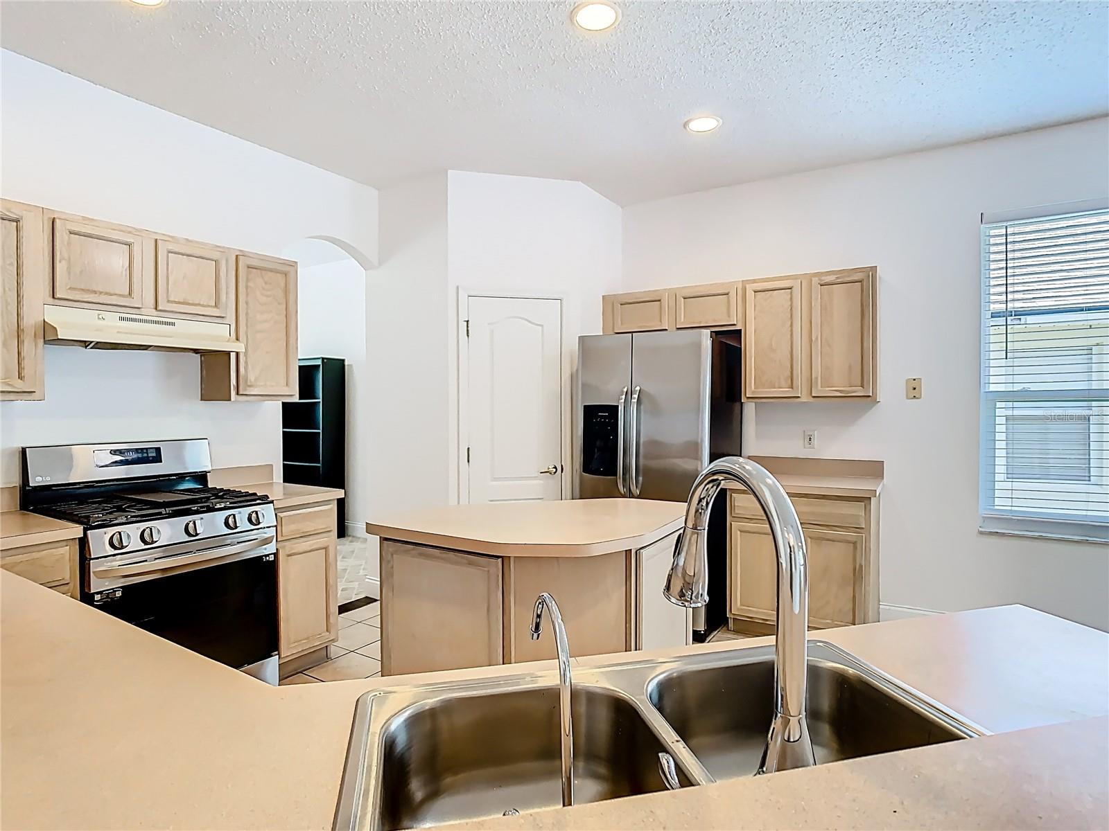 Image 60 of 76 For 6843 Cherry Grove Circle