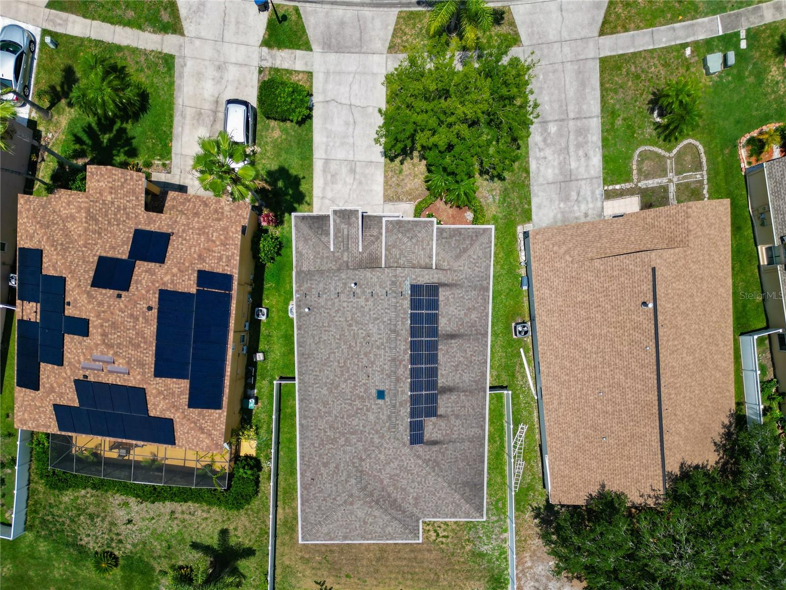 Image 7 of 76 For 6843 Cherry Grove Circle