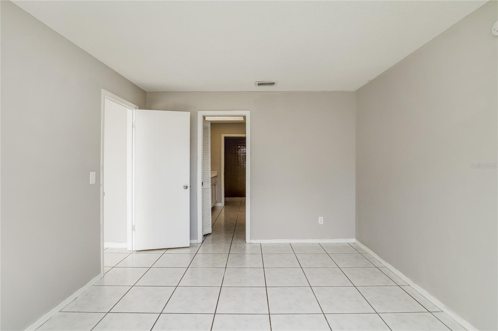 Image 8 of 17 For 155 Sandalwood Drive
