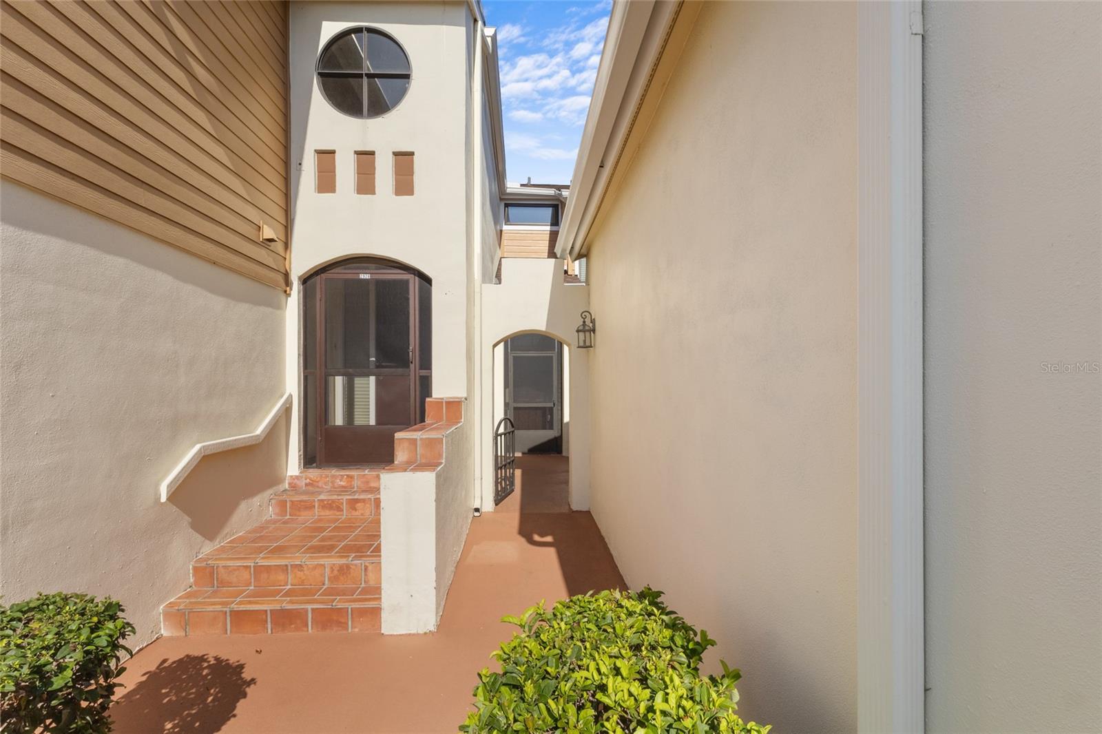 Image 2 of 36 For 2926 Claremont Court Ge