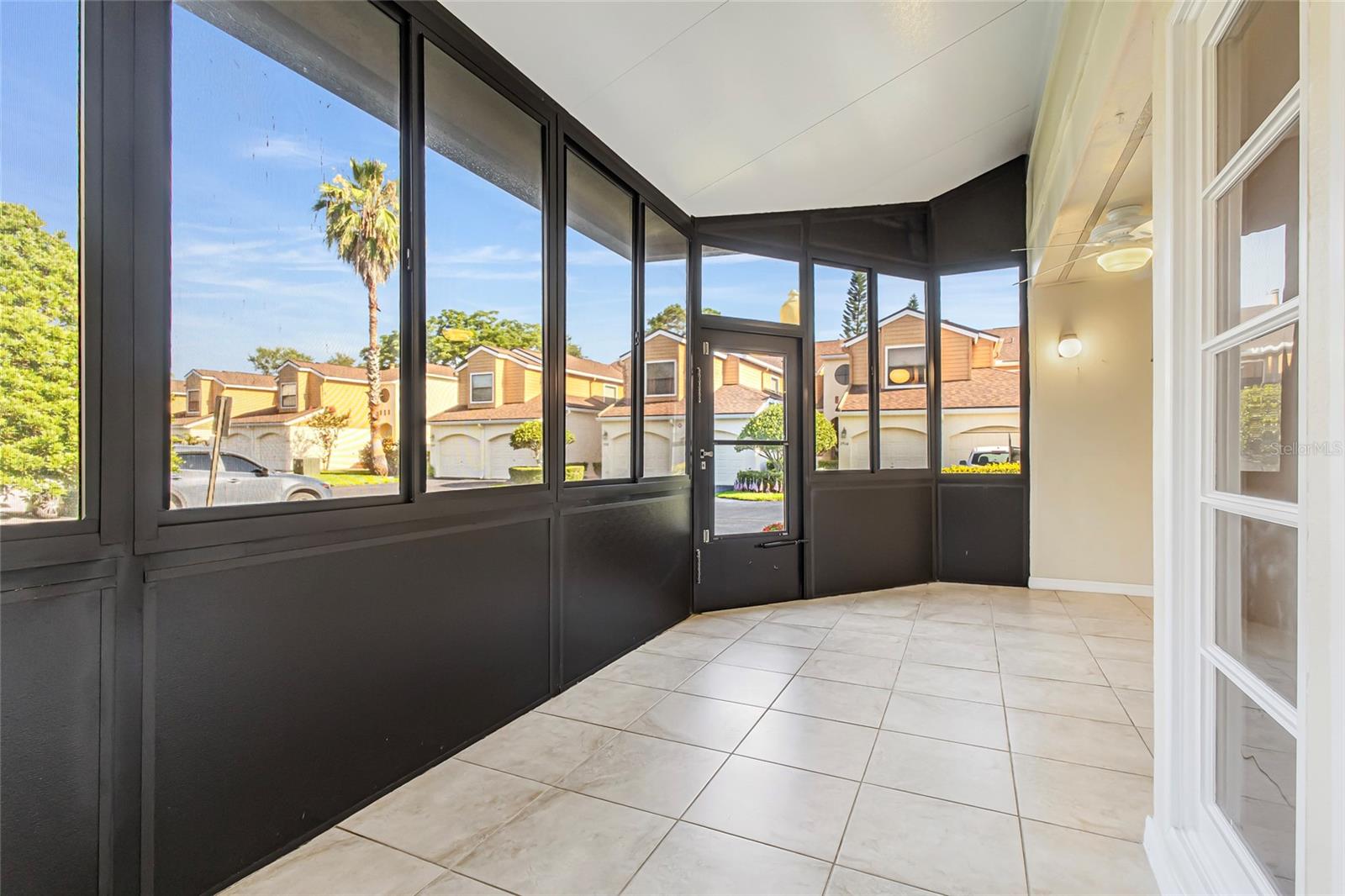 Image 22 of 36 For 2926 Claremont Court Ge