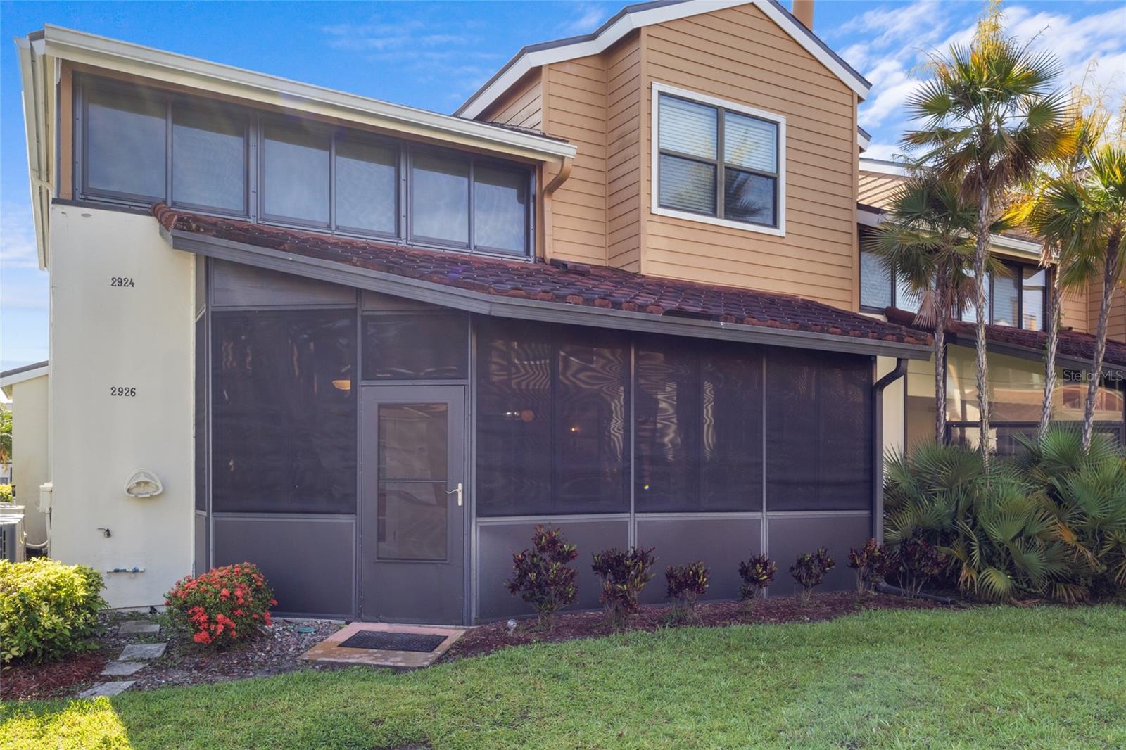 Image 24 of 36 For 2926 Claremont Court Ge