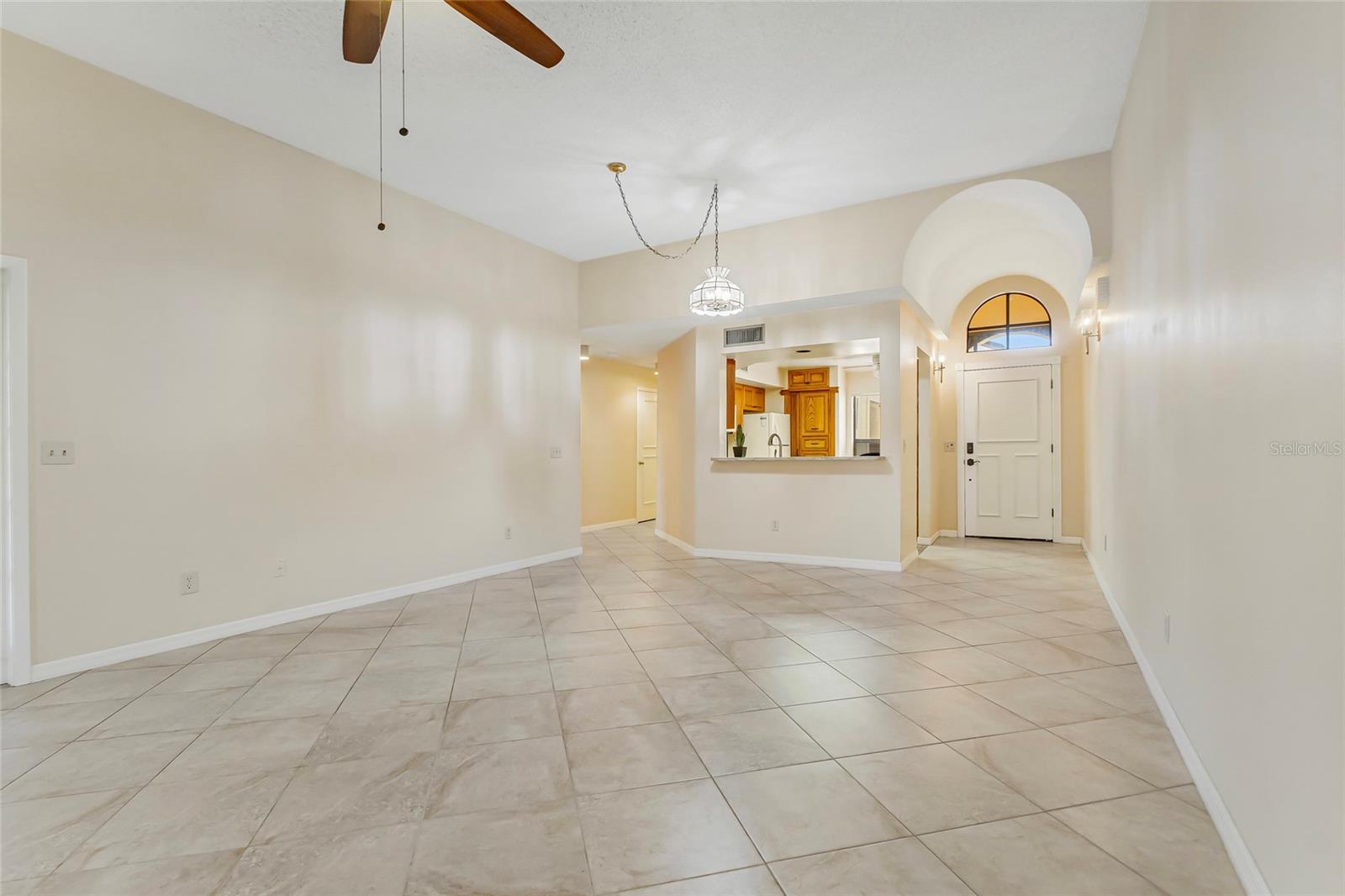 Image 7 of 36 For 2926 Claremont Court Ge
