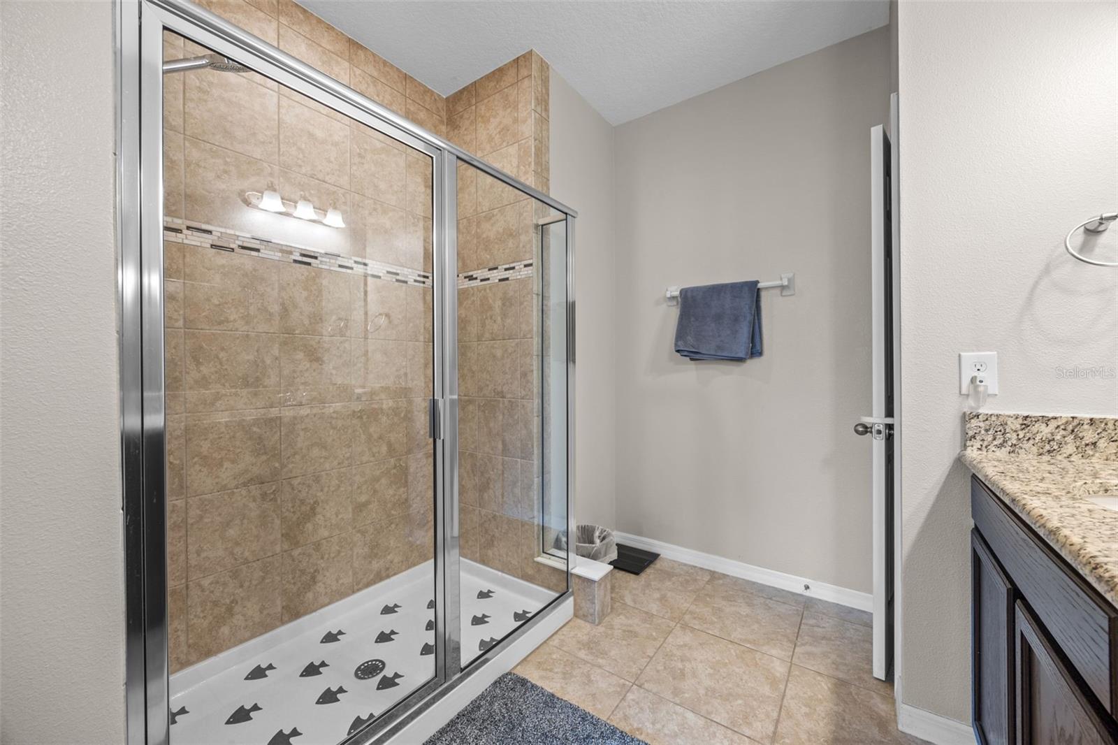 Image 31 of 52 For 150 Mitchell Creek Way