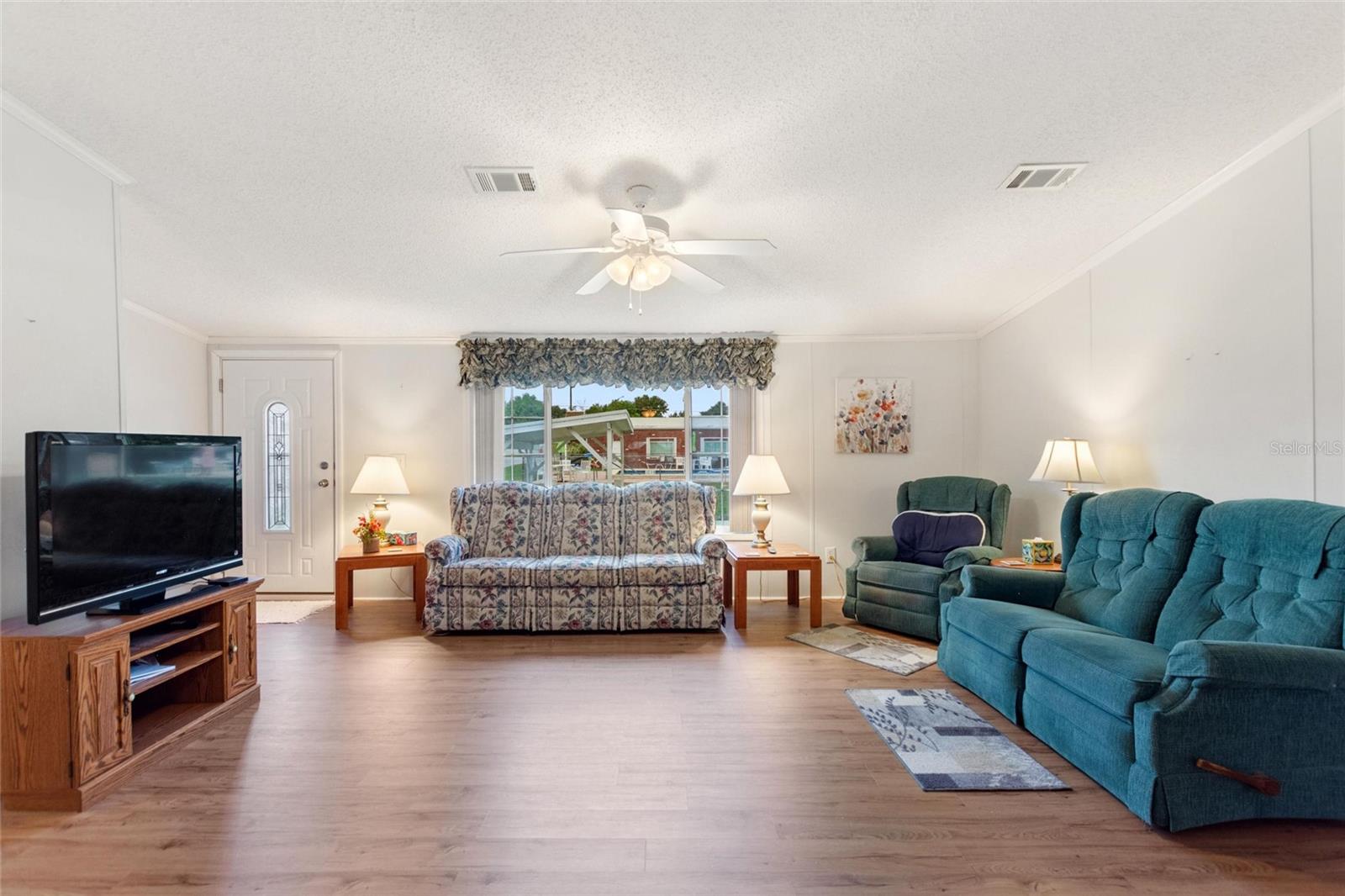 Image 12 of 39 For 157 Orangewood Drive