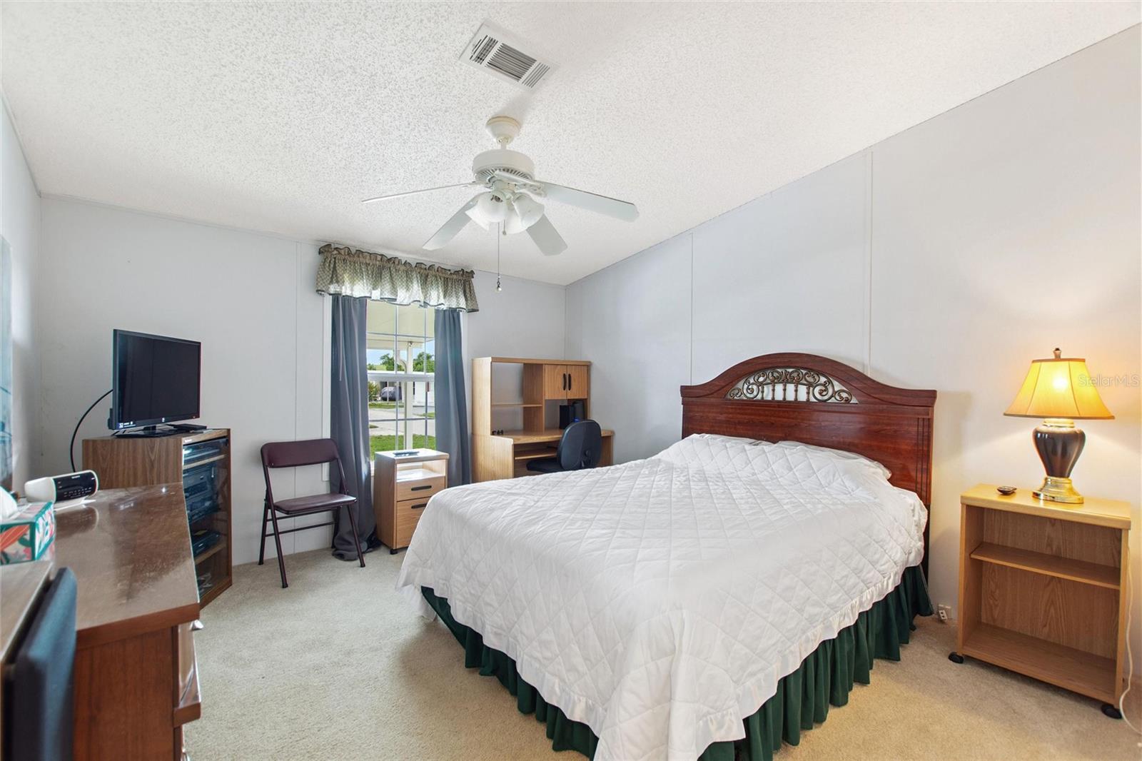 Image 13 of 39 For 157 Orangewood Drive