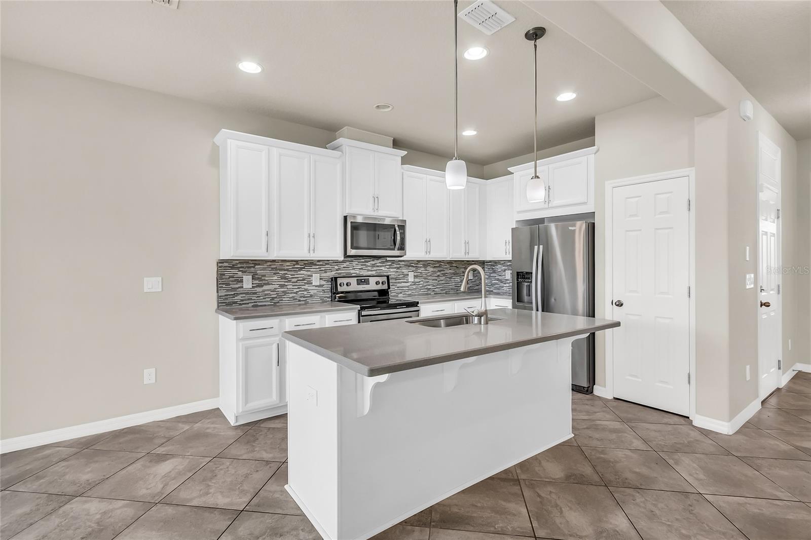 Image 14 of 37 For 8230 Corkfield Avenue
