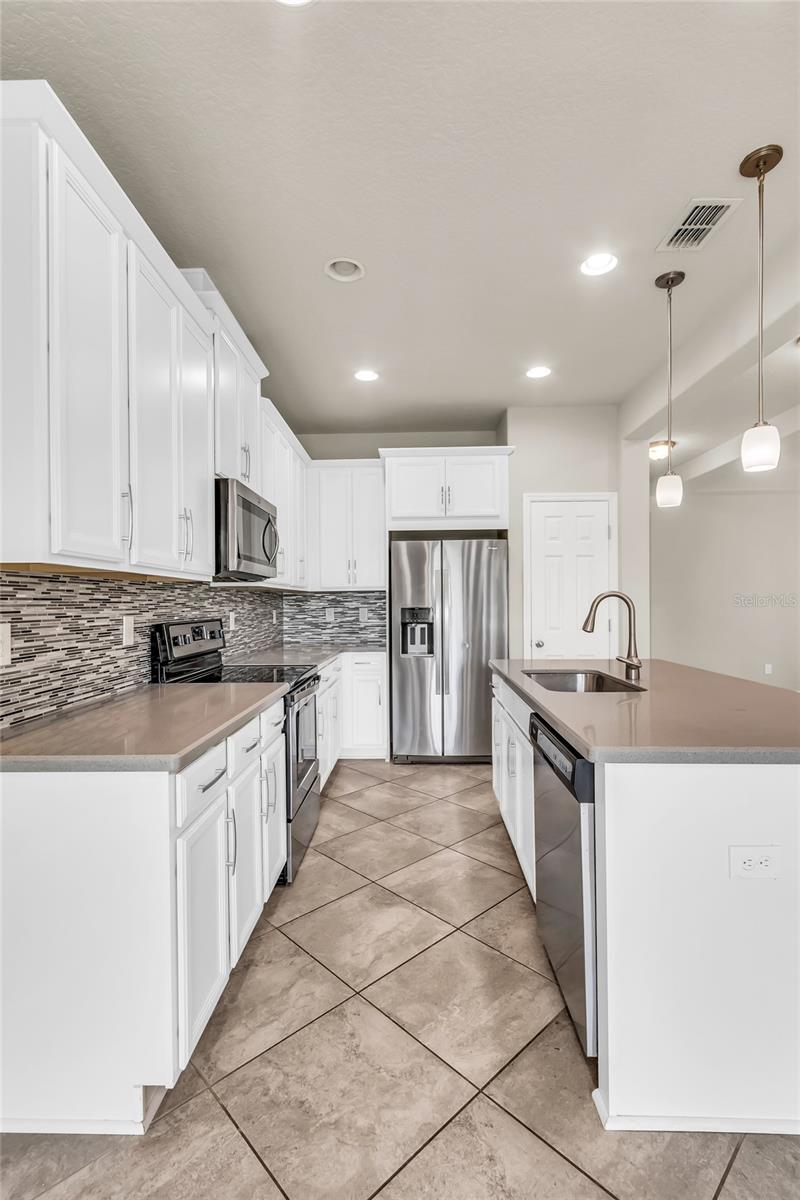 Image 19 of 37 For 8230 Corkfield Avenue