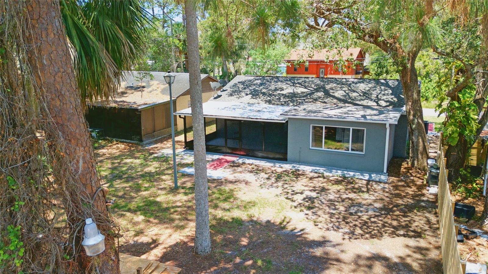 Image 18 of 31 For 7214 Oakwood Drive