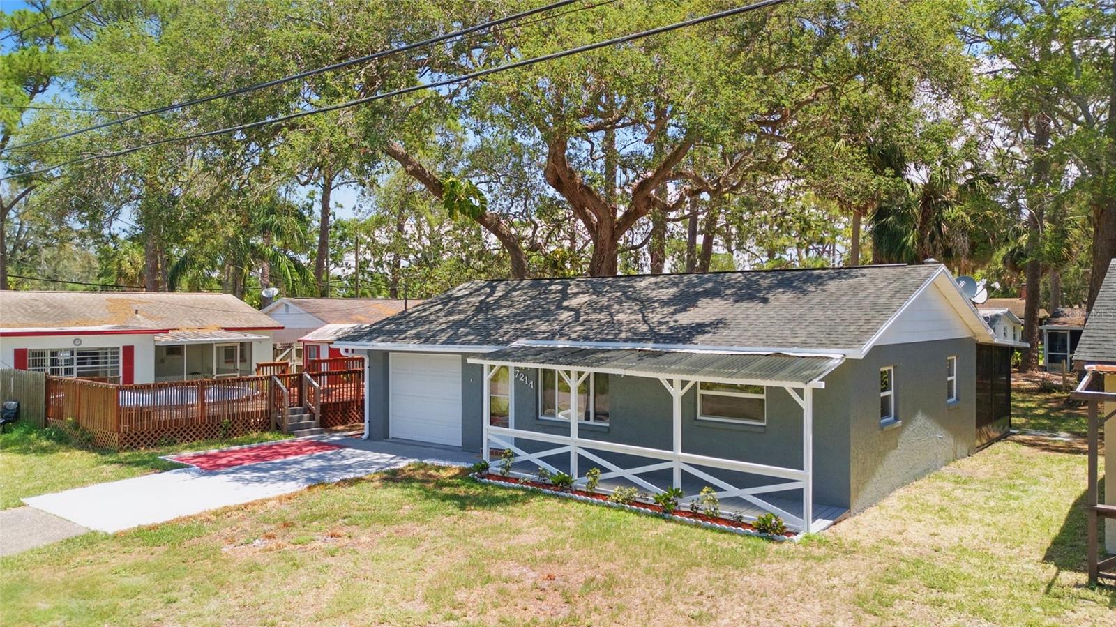 Image 4 of 31 For 7214 Oakwood Drive