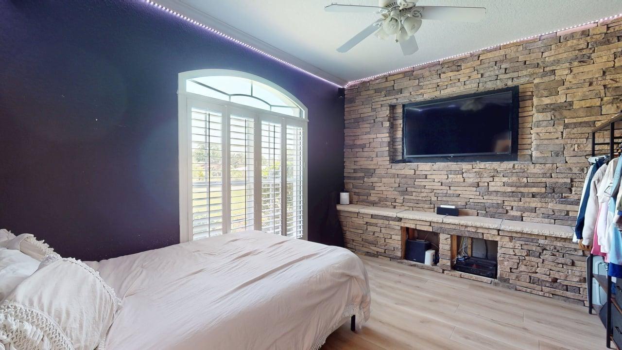 Image 37 of 75 For 6198 Linneal Beach Drive